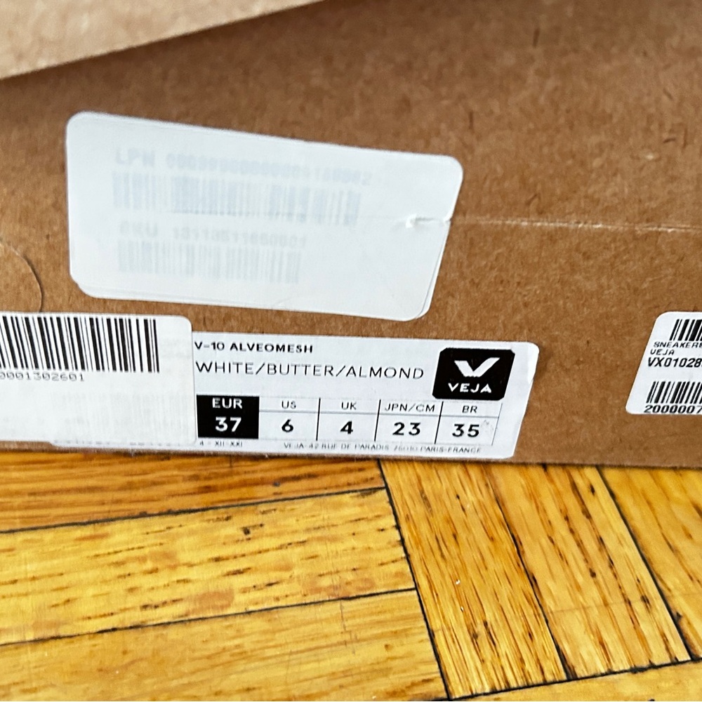 Veja V-10 Alveomesh White Butter Almond Women’s Athletic Shoes